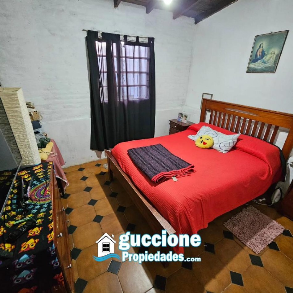 CASA 4 AMBIENTES EN LO MEJOR DE LAS DALIAS