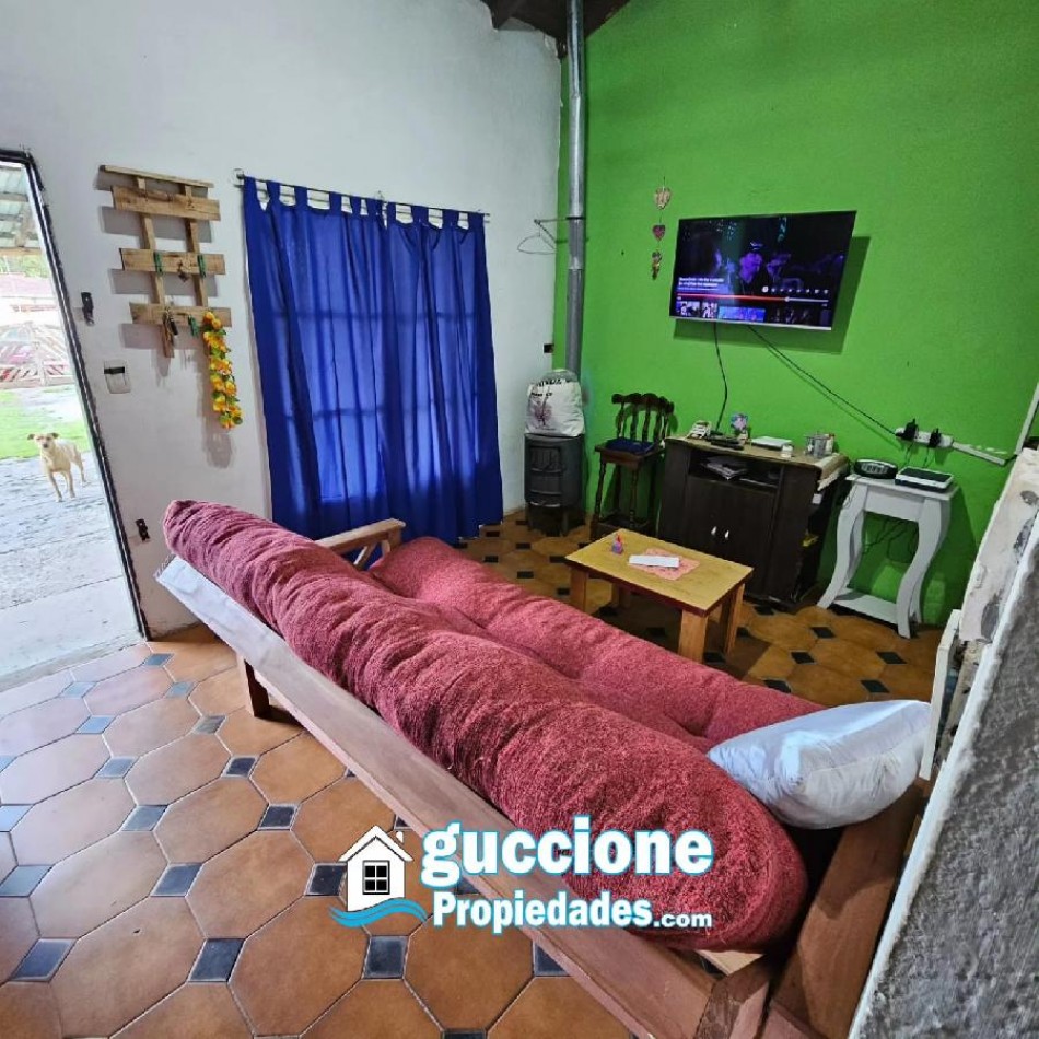 CASA 4 AMBIENTES EN LO MEJOR DE LAS DALIAS