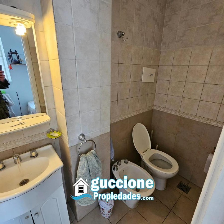 VENDEMOS ESTE HERMOSO 4 AMBIENTES CUARTO PISO EN ZONA MACRO CENTRO 
