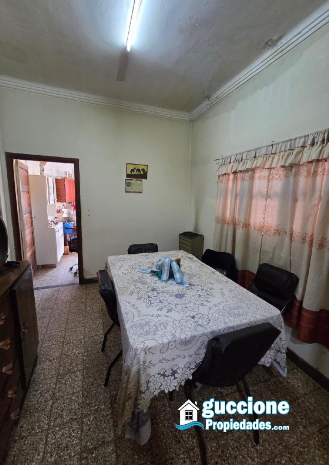 CHALET 3 AMBIENTES A UNA CUADRA DE JUAN B JUSTO A UN PRECIO MUY COMPETIVO 