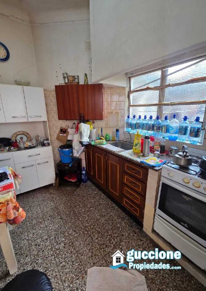 CHALET 3 AMBIENTES A UNA CUADRA DE JUAN B JUSTO A UN PRECIO MUY COMPETIVO 